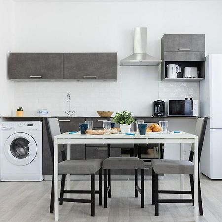 Le 29 - Emplacement Ideal Pour Ce T2 Epernay Bagian luar foto