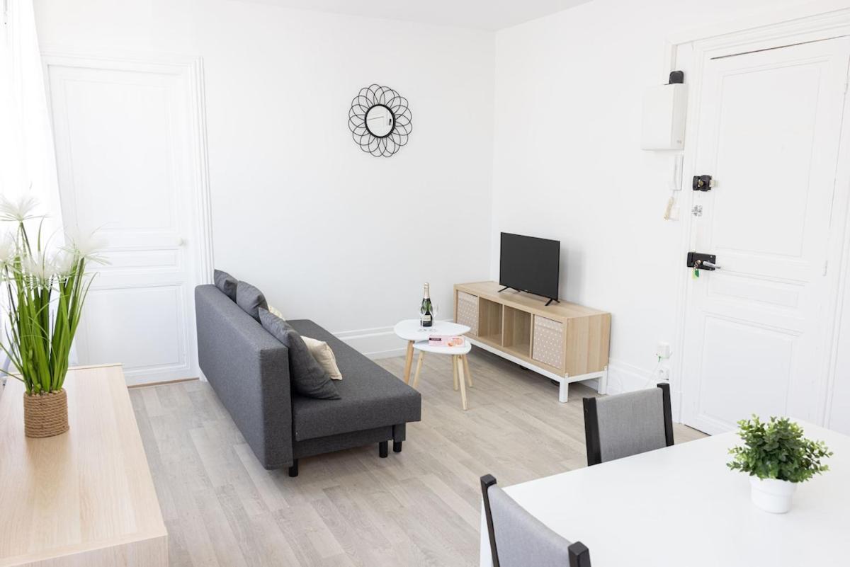 Le 29 - Emplacement Ideal Pour Ce T2 Epernay Bagian luar foto